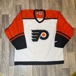 Vintage 1990s Nike Team Philadelphia Flyers NHL Hockey Jersey Size Large